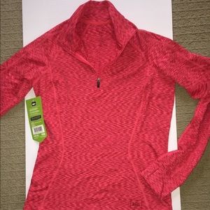 Brand new REI 1/4 zip